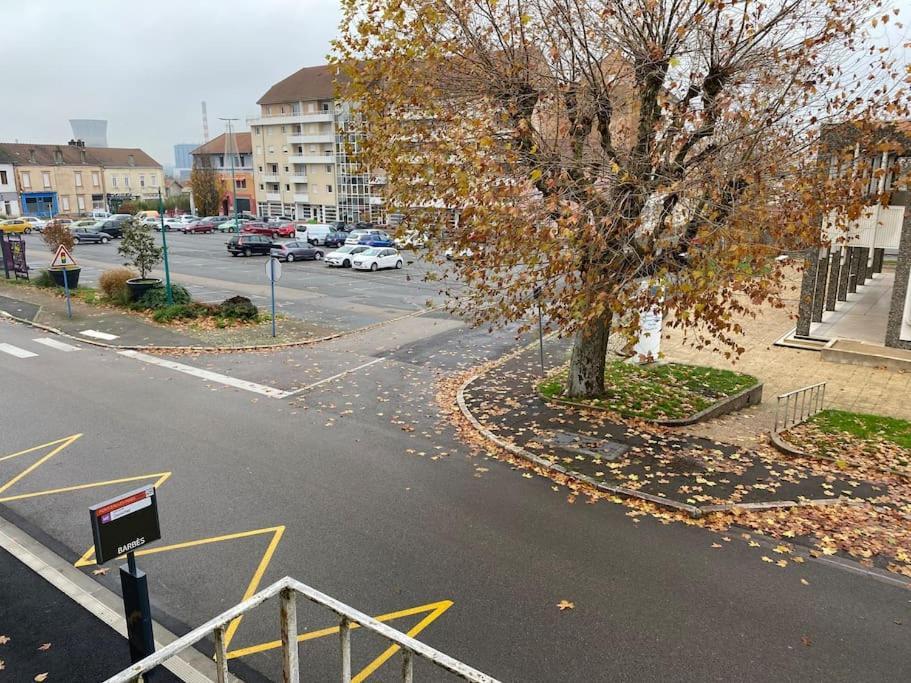 Propre Spacieux Renove Pratique Proche Centre Montceau-les-Mines Exteriör bild